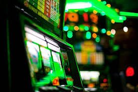Koleksi permainan Microgaming dari berbagai penyedia di kkslot777